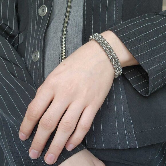 Silver gridlock byzantine medium chainmail bracelet - Picture 2 of 8